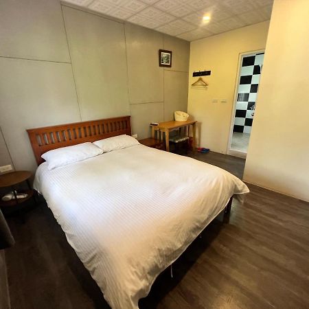 Golden Flower Homestay Yuli Exterior photo