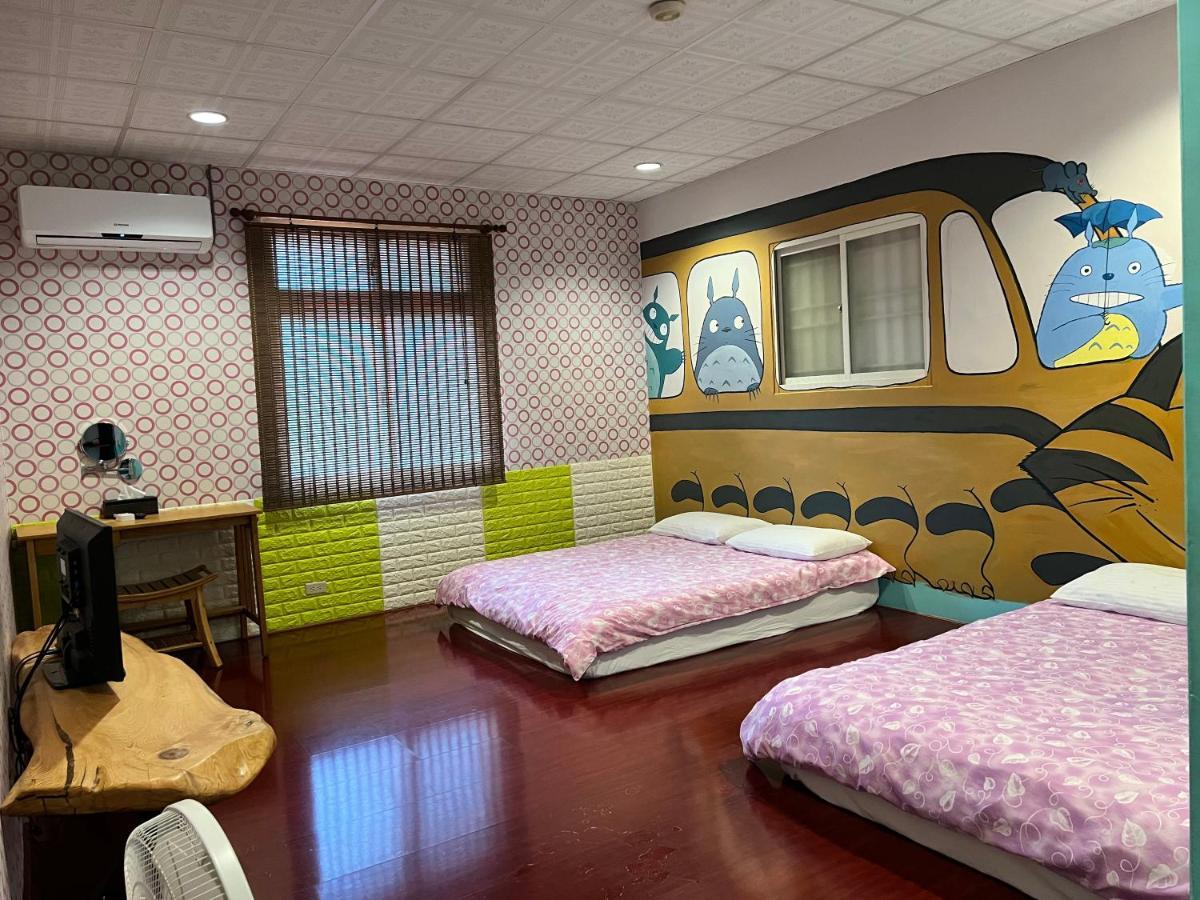 Golden Flower Homestay Yuli Exterior photo