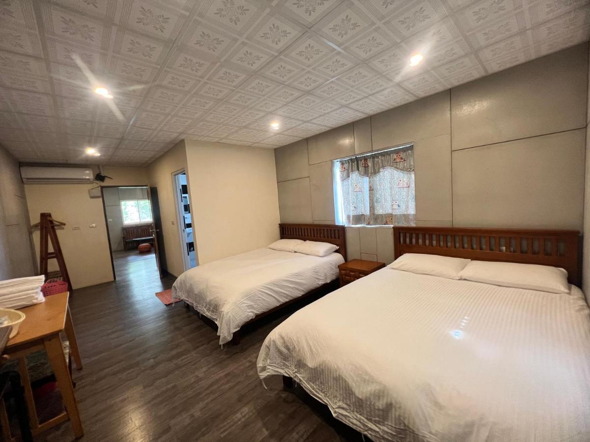 Golden Flower Homestay Yuli Exterior photo